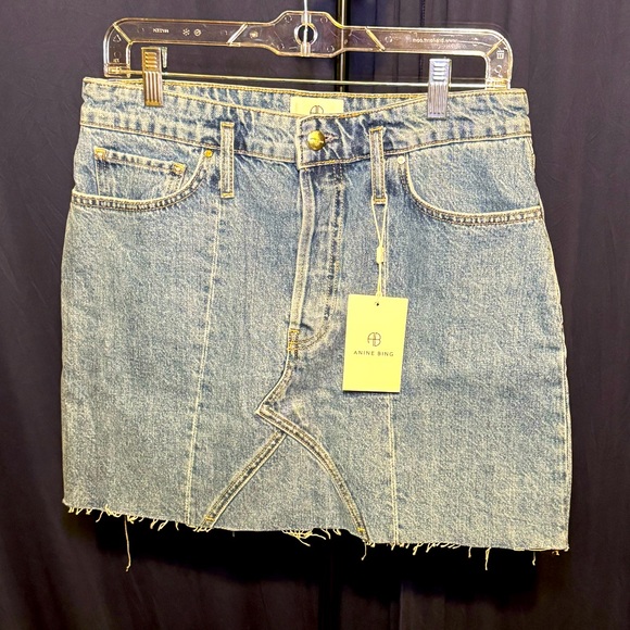 Anine Bing Raw Edge trim mini Denim Skirt - new w/tags! - Picture 1 of 14